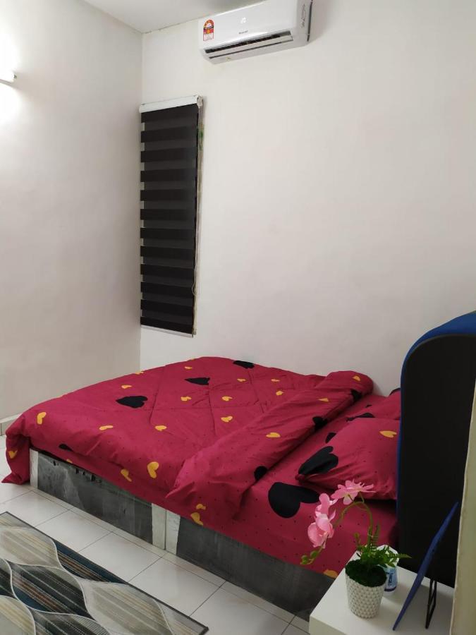 Anggun Homestay Seri Iskandar Zewnętrze zdjęcie